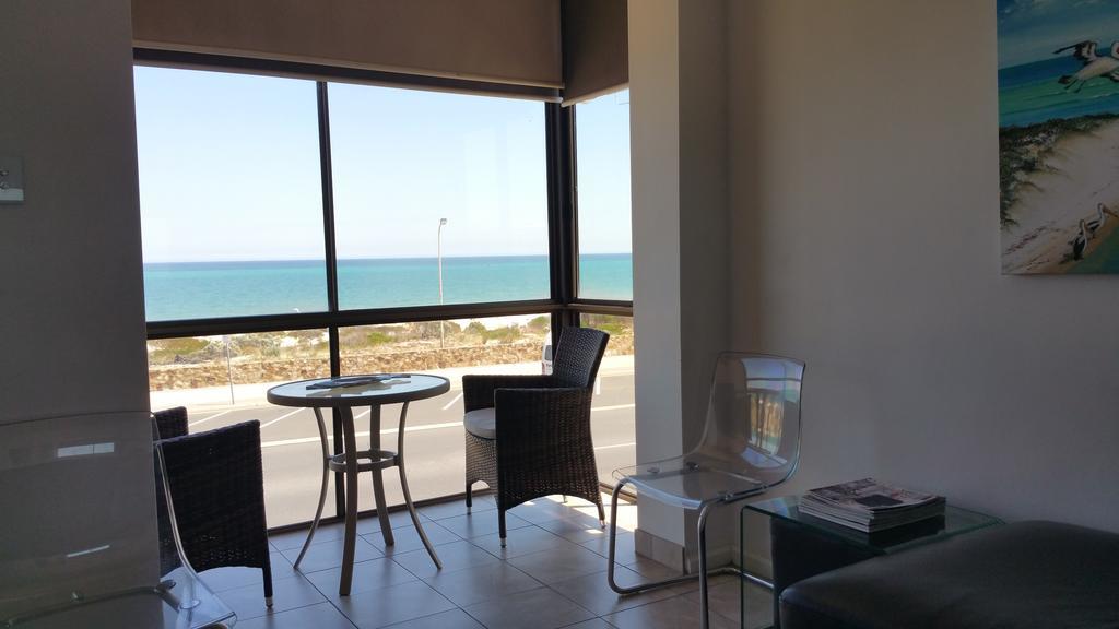Acushla Accommodation Esplanade Living Self Check-In Self Check-Out West Beach ภายนอก รูปภาพ