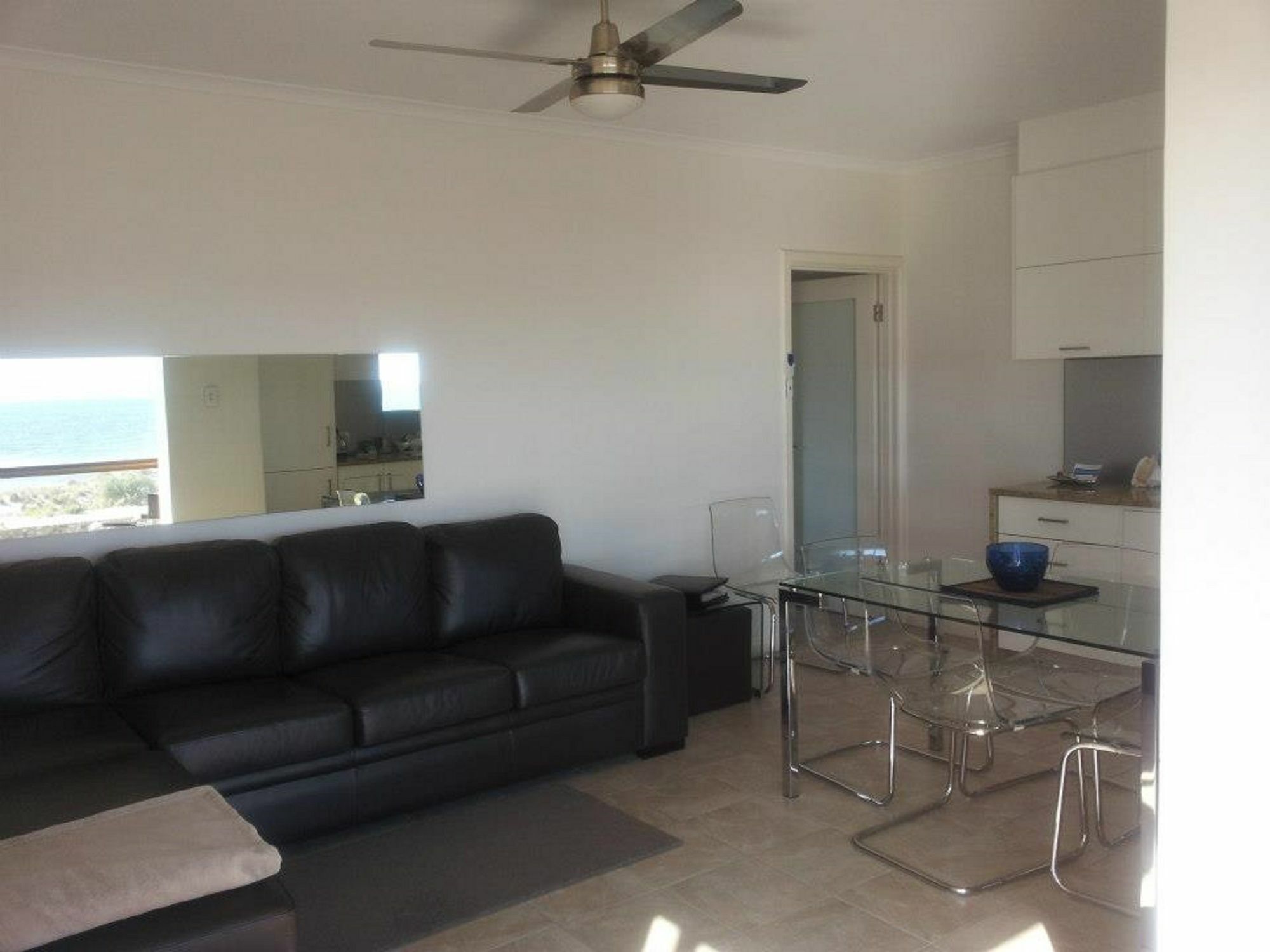 Acushla Accommodation Esplanade Living Self Check-In Self Check-Out West Beach ภายนอก รูปภาพ